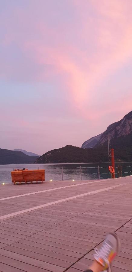 Vila Chalet Relax Molveno E Andalo Dolomiti Exteriér fotografie